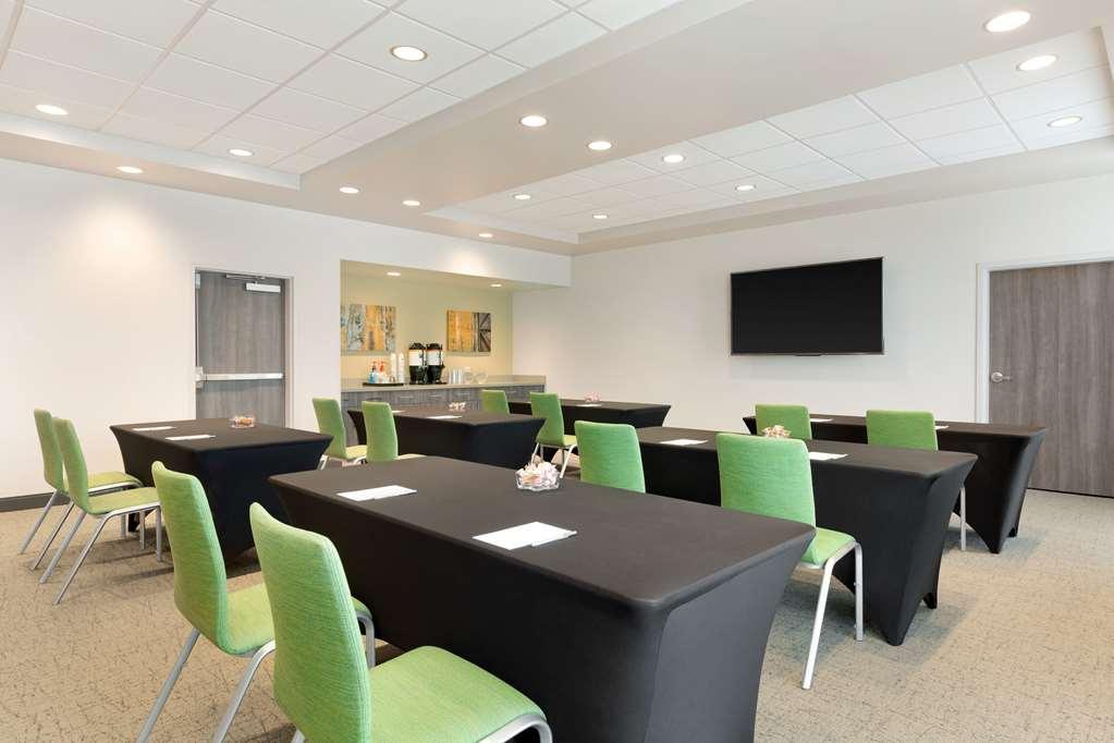 Hampton Inn & Suites スノコルミー 設備 写真
