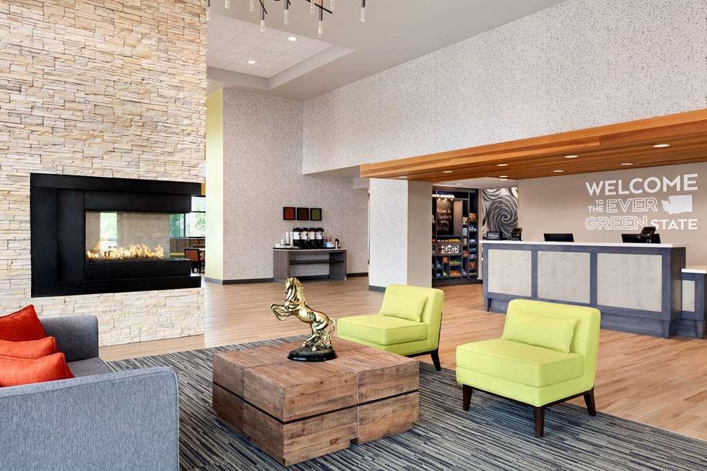 Hampton Inn & Suites スノコルミー インテリア 写真
